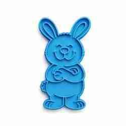 BUNNY COOKIE CUTTER WITH WAITING
