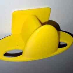 Small shelf for glasses