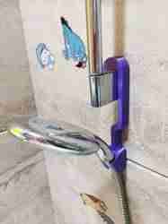 Alçak Seviye Duş Başlığı Tutacağı