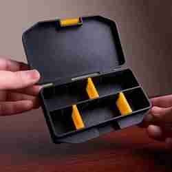 SUPER RESISTANT BOX WITHOUT SCREWS