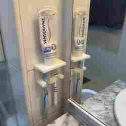 RAFLI DIŞ FIRÇASI TUTUCUSU