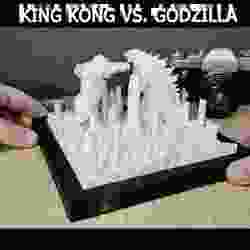 KINKONG VS. GODZILLA - EMPIRE STATE BUILDING IN NEW YORK CITY