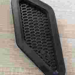 Left side hood air intake