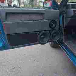 Volvo 740, 745, 940, 945 Speaker door pods