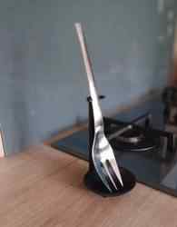 Kaşık veya çatal tutucu