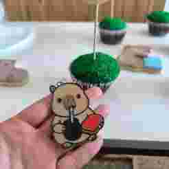 keychain capybara drinking Mate