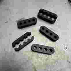 Spark plug cables connector