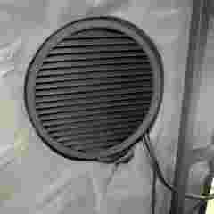 Abdeckhaube fÃ¼r RohrlÃ¼fter-DurchfÃ¼hrung im Growzelt