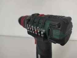 Tent / outdoor blanket peg