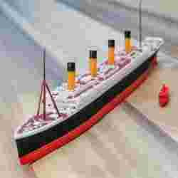 RMS TITANIC - scale 1/1000